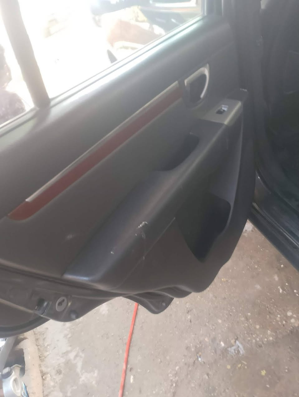 سلام عليكم سنتافيه موديل 8 خليجي فول موصفات عده لبصمه كامله سياره من كلشي كير محرك كله كفاله صدر امامي خلفي تبريد 3 قطع كامله من كلشي سعر 120 مكان سياره بغداد ثعالبه وره صيطره الشعب رقم تلفون ***********
