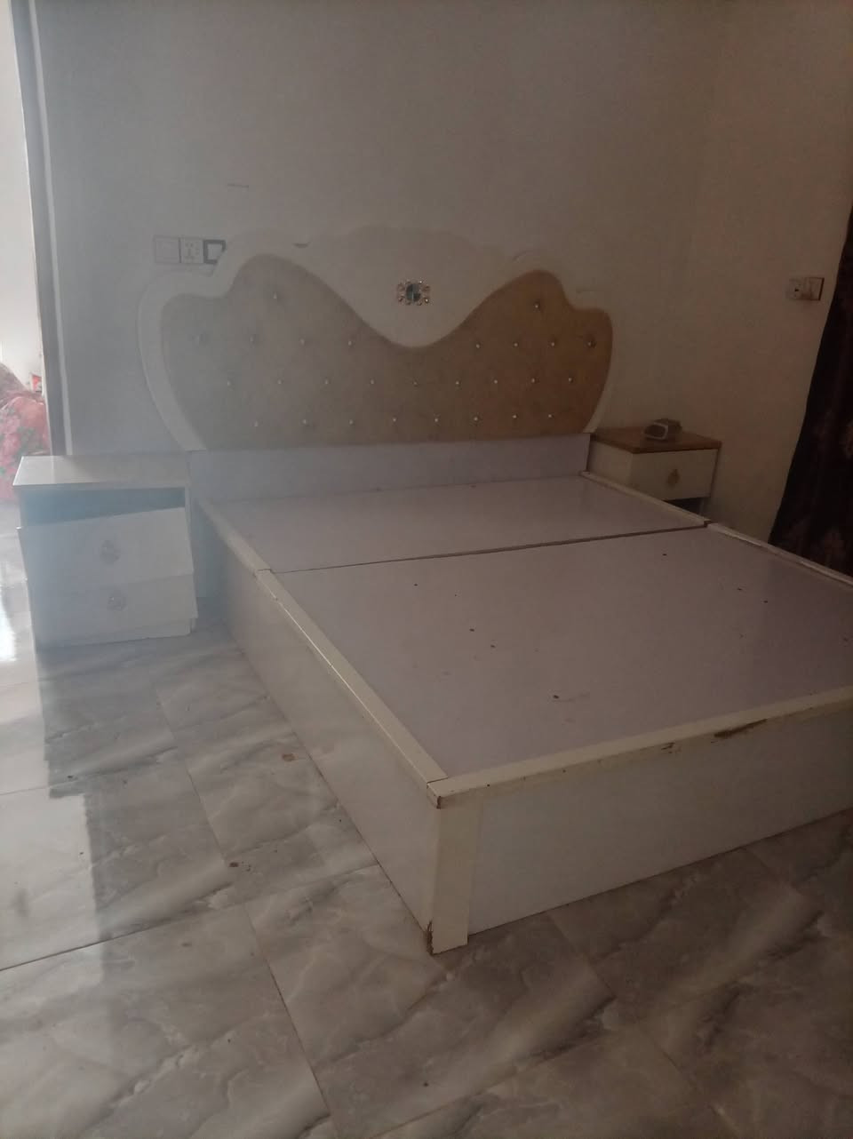 غرفه تركيه يرادله تصليح مابيه كسر بيبان الكنتور بس شد يرادلهن 400 وبيه مجال


**إذا كنت صاحب هذا الإعلان وتريد حذفه لأي سبب، رجاءا أرسل رسالة إلى الدعم الفني**