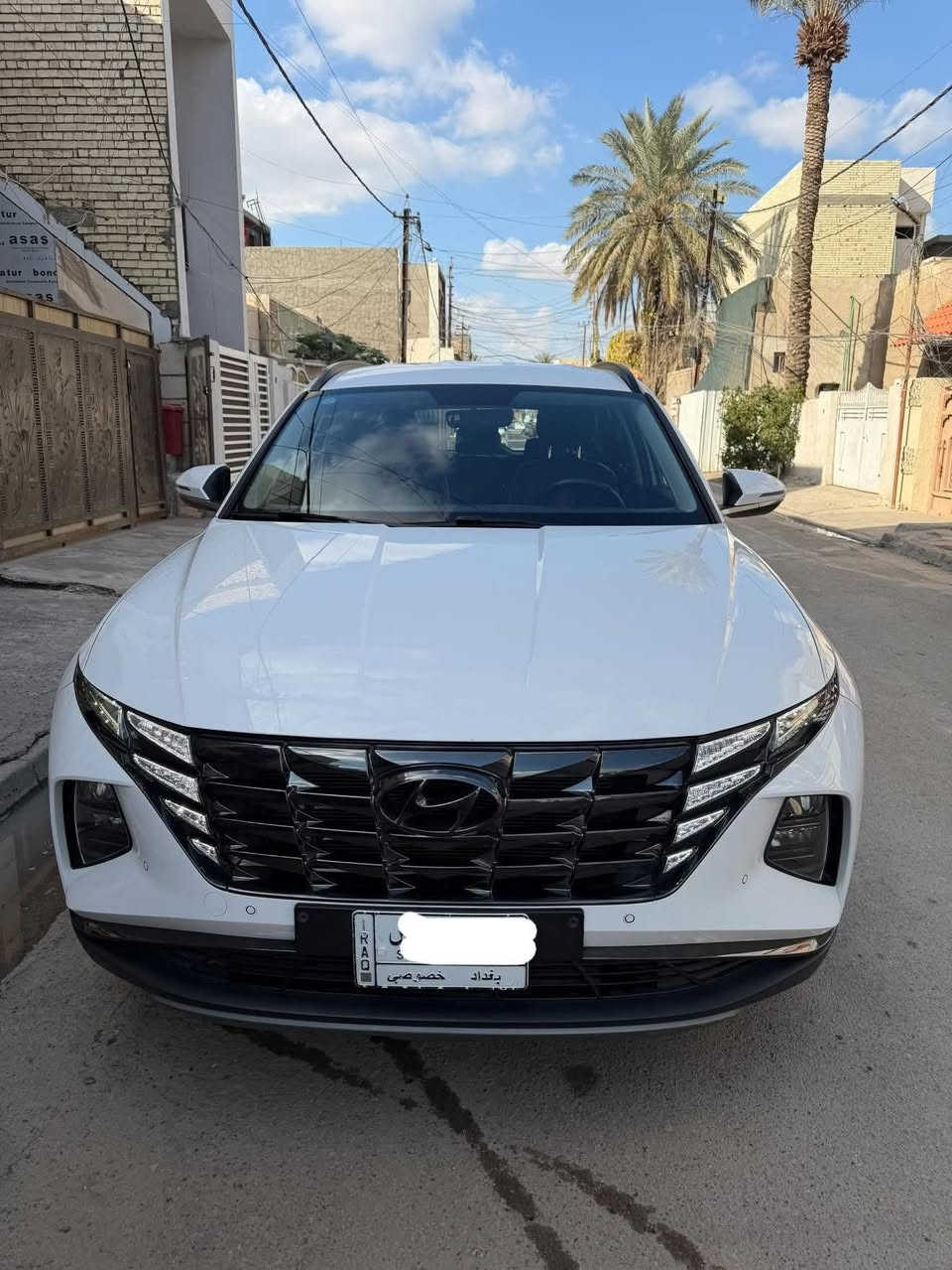 السلام عليكم توكسان خليجي موديل 23 ماشيه 33 الف  ماناقصها شي عدا بارد بسيط بقبغ الجنطه موضح ب السونار السعر 205 عنوان بغداد حي الرساله شارع الصغط استفسار ***********
