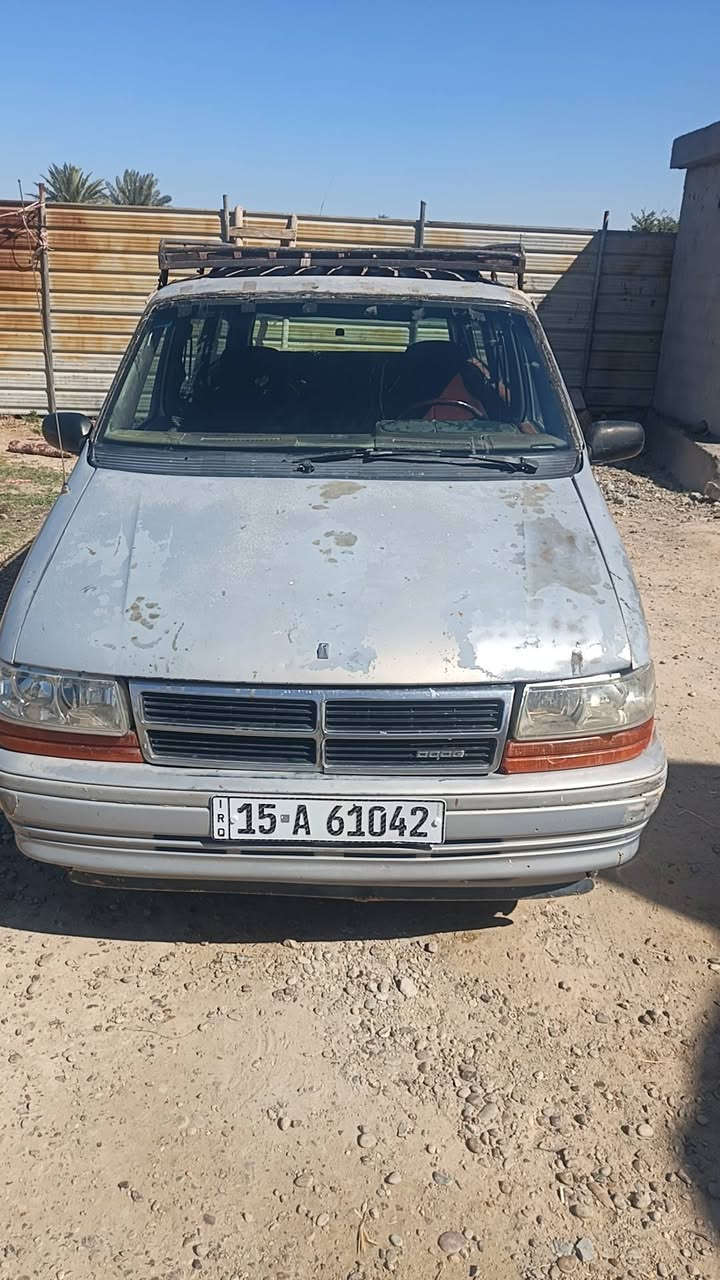 دوج موديل 1992 سياره بلاديه محرك وكير وصدر وتخم تير جاهزات سياره بلاديه بسمي الرقم الجديد  مكاني أبو غريب السعر 26  وبيهه مجال ***********
