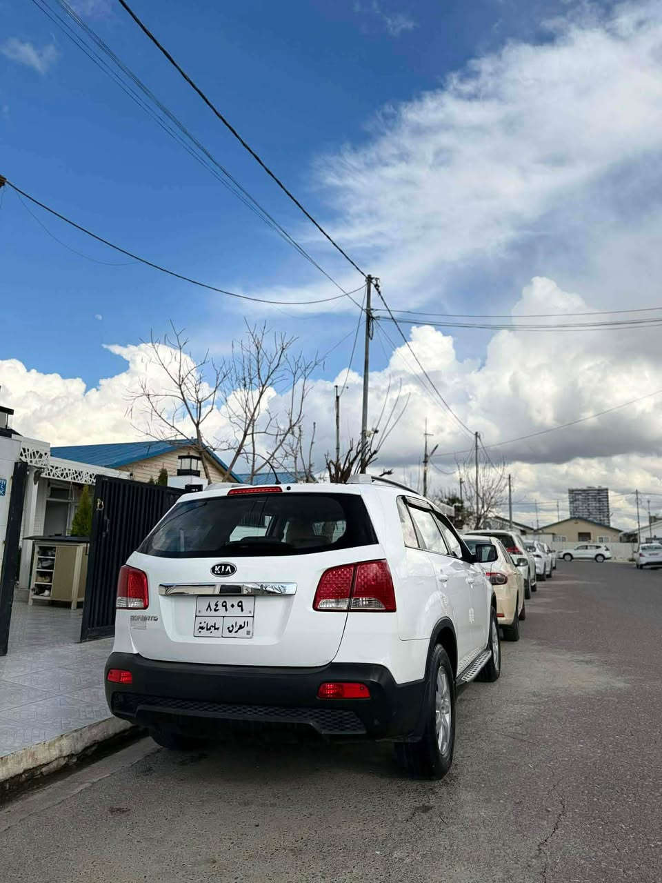 کیا سپۆرتاج مۆدیل2011سەیارەکە زۆر پاکو خاوێنە پشت و پێش کەپس فەقەت چوار پەنجەی ساردە کوتێی هەیە سەیارەکە ماڵی دۆستە زۆر جوان ماوەتەوە هەرکێ ویستی با تێل بۆ ئەم ڕەقەمانە بکات ***********-*********** سەیارەکە لە هەولێرە نرخی 140کەڵاو معامەلەیەکی کەم أربيل, العراق
