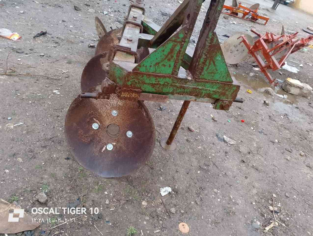 السلام عليكم دسك للبيع كلشي مابي شقاله المكان جنوب الموصل حمام عليل***********==***********
