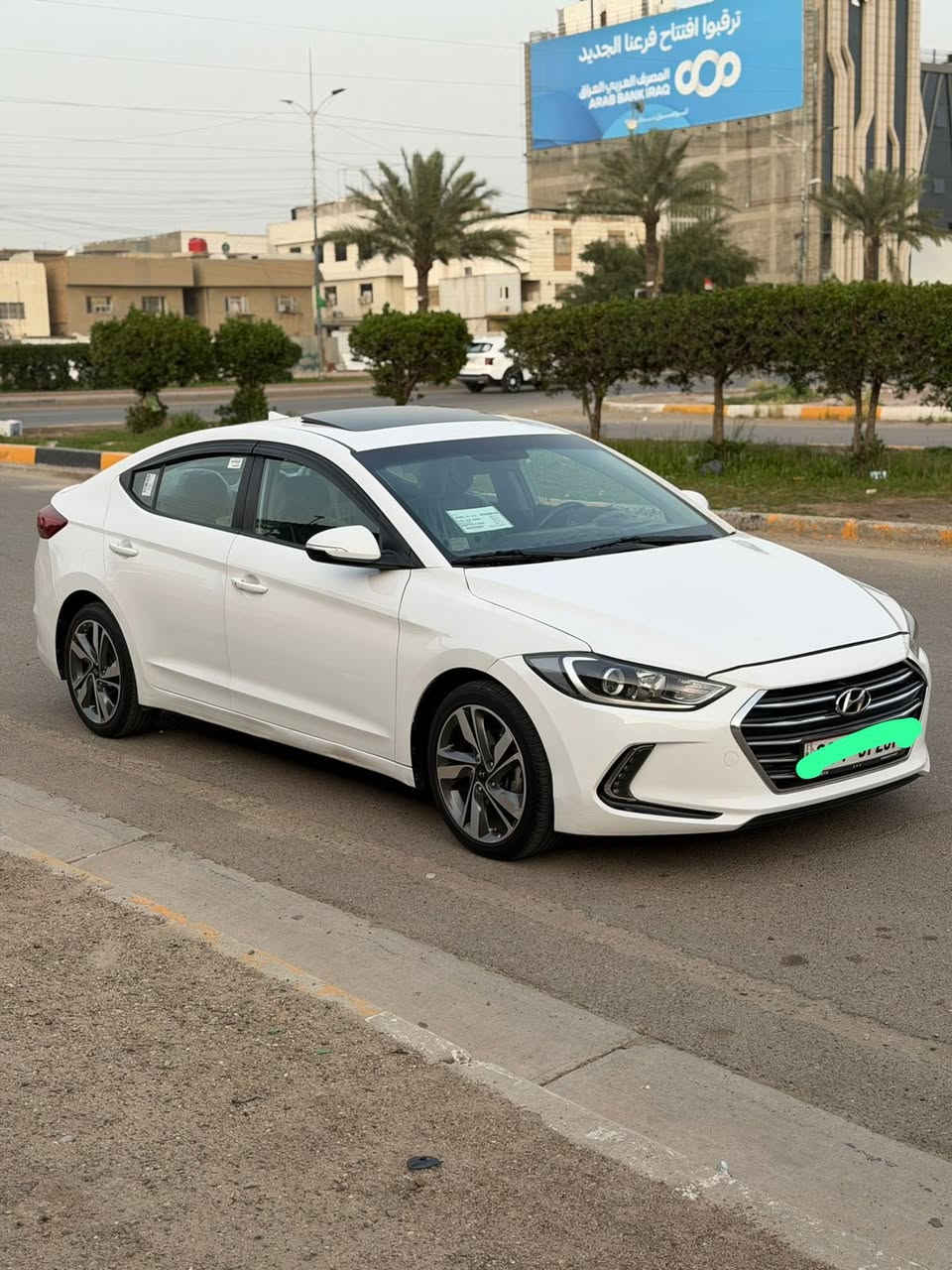 السلام عليكم النترا موديل 2018 وارد كندي حادث بنيد ونص جاملغ  ونص قبق الجنطه صبغ سبب التكشير وبيها شويه تعديل لغد و شاصي لون ابيض فول مواصفات مكينه 2000 بصمه ابواب/ سلايت روف فتحه / بصمه تشغيل/ شاشه بلاديه /تحكمات استيرن /كشنات تدفئه / اشاير بل مري / ويل كب/ كشنات مخمل /  ماشيه 72 ميل / وبيها بعد هواي مواصفات ممذكوره رقم اربيل تحويل مباشر /السعر 115 وبيها مجال بسيط صور السونار مرفقه /مكاني بغداد الامين الثانيه  ***********

