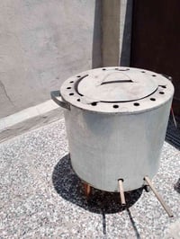 تنور حجم وسط للبيع كلش نضيف استعمال قليل سعرة ٢٥....٠٧٧٦٢٣٦٣٤٧٧