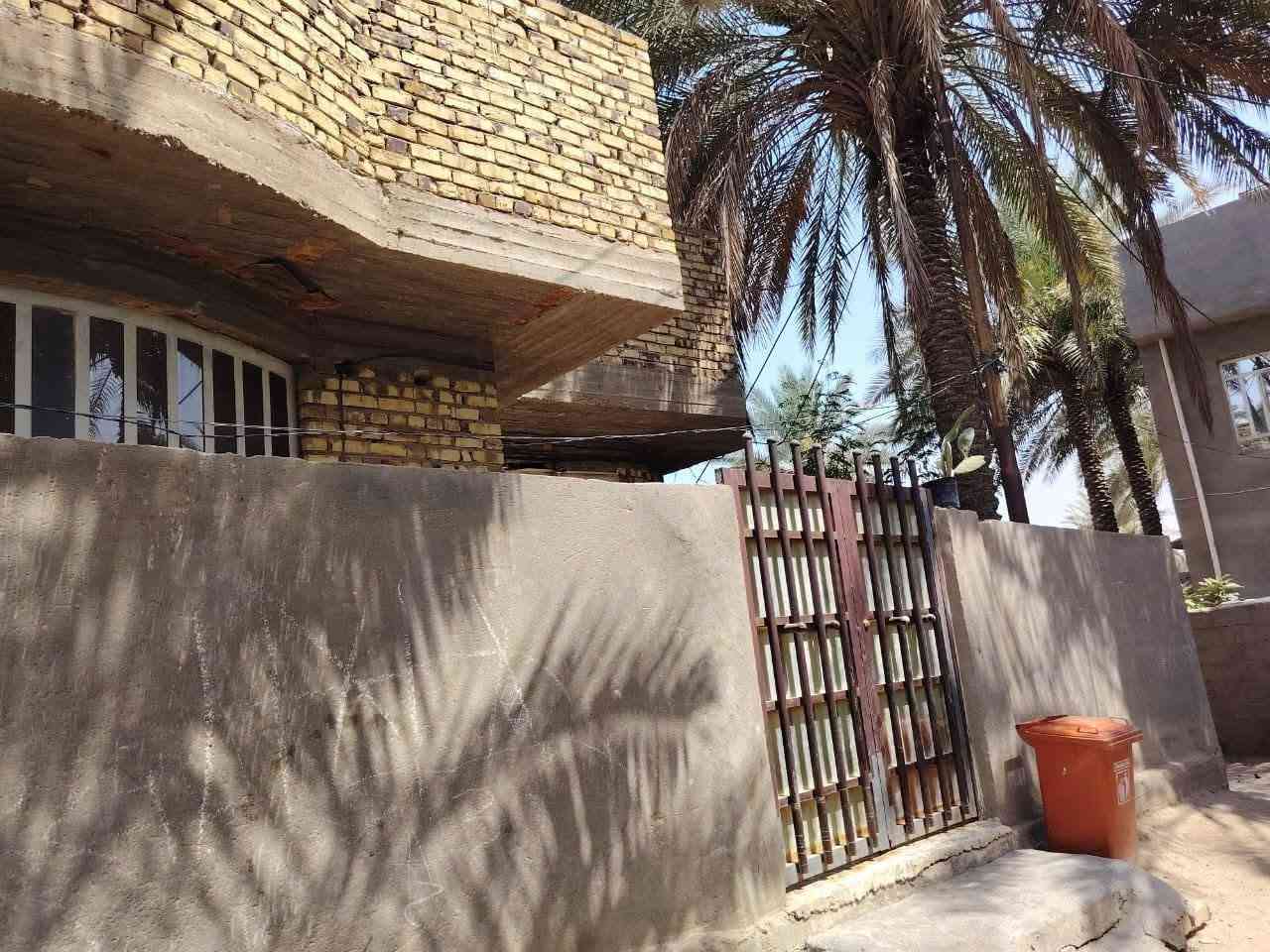 🏡 دار للبيع – فرصة مميزة
📍 الموقع: كوريش قرب كوين بارك
📐 المساحة: 200 متر
🔹 تتكون الدار من:
غرفتي نوم
استقبال
هول
مطبخ
غرفة في الطابق الأرضي
غرفة في الطابق الثاني
📄 السند: طابو زراعي (سند 25)
📞 للاستفسار والاتصال: ***********

