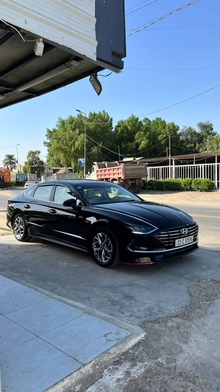 2023 - 2500 تنفس طبيعي ✅
سونار موجود بالمنشور 
ممشاها 59 الف كيلو ✅ 
كير دكم - تبريد بيانو  ✅
ويلها 17 انسى الطسه ✅ 
داخل اوف وايت ✅
تبريد ثلاجه - الداخل بحاله جيده جداً ✅ 
كامره حساسات توقف ذاتي ✅
رادارات مري + خلفي امامي ✅ 
شاشه كبيره - قياده ذاتيه ✅
اوتو هولد - تحكم وضعيات قياده ✅
بيها فقط شخط بالباب الخلفي يرجع بارد 
السياره مدايرها دهن اصلي وبانزين محسن 
رايدها ب149 
باسمي تحويل ثاني يوم 
***********
مكاني بغداد سبع ابكار

