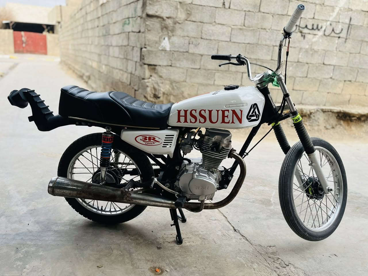 سلام عليكم
دراجه للبيع 
نامه شلامجه 23 وراق سنتساخ 4 اوراق دراجه خير من الله شراي تصال ***********
