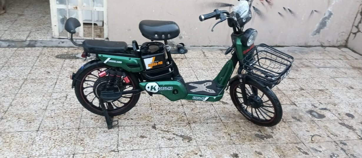 السلام  موطور للبيع شرط كلشي مابي حجم 20  السعر 225وبي مجال ***********
