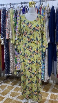 دشاديش نسائي • مقاسات متعددة • بهرز خلف السوك