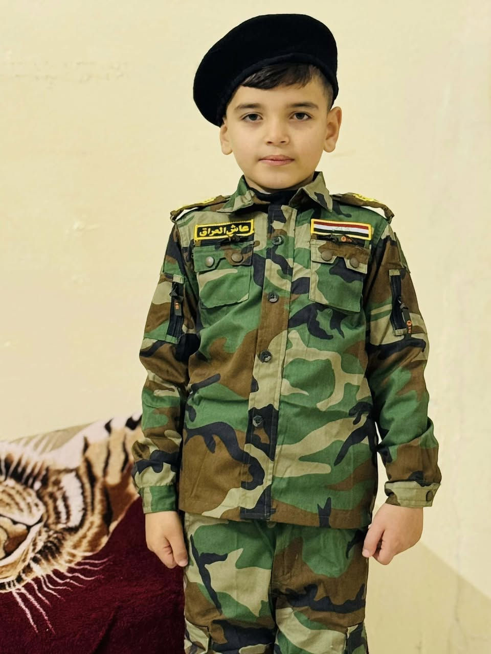 متوفر بدلات اطفال عسكري ( من عمر٦ سنوات الي
١٥ سنه) متوفر لدى احمد الخياط  زي كامل 
عنوان المحل  شارع العام مجاور قصه للاستفسار
مراسله الصفحه  احمد الخياط او على رقم ‭👈🏻***********
