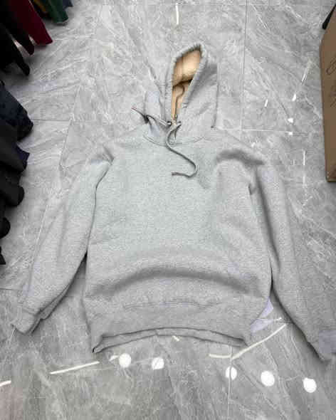 السلام عليكم من رخصة الادمن سويتر رجالي نسائي مبطن خامه قطنيه قياسات من XL لحد XXX اكس للحجز خاص او واتساب ***********
