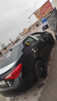 كورولا وارد امريكي موديل 18 الثانويه لل 30 باسمي حادث وقرق سعره 105 وب...