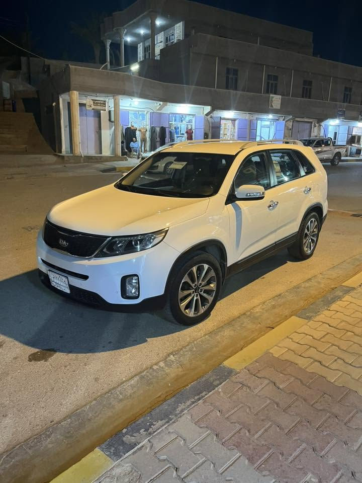 سورنتو خليجي ٢٠١٥ رقم بغداد ٧ راكب ٦ سلندر مكانها الانبار قضاء حديثه للاتصال ***********
