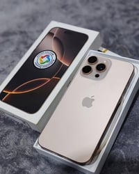 ايفون 16 برو ماكس للبيع بطاريه 100 السعر 1400 الف عنوان بغداد شارع الك...