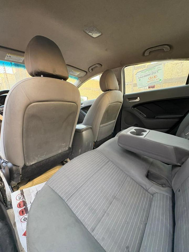 السلام عليكم kia فورتي موديل 19 (ادوات ادوات ادوات) أصل مكفولة من الكص والعيب الشرعي مكينه 2000دوش بانزين أصل وبيها منظومة غاز بيها أرقام و سنوية شمالي كير مكينه مكفول كشر حلو دواخل نضيفة شاشه كاربلي بيها نقطة، سودة ما اماثرة أبد ريمونت تحكمات ستيراً جاهزة من كل شي على حباية ونص حتى دهن مبدل حديدية لوك وخير من اللة مكاني بصرة ***********
سعرها 55ورقة بيع فقط فقط بدون مراوس
