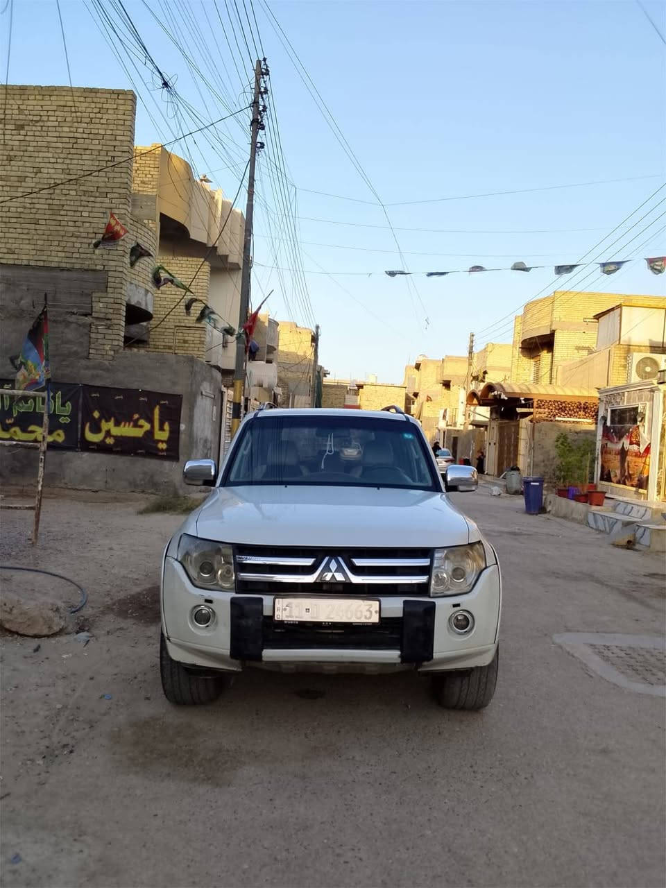 باجيرو موديل 2008 سياره فول مواصفات بيهه مكنات صبغ  بدون حادث ولا تبديل مكينه وكير تخم تاير صدر جديد سعر 88 بيهه مجال بصيط مكان سياره بغداد ***********
