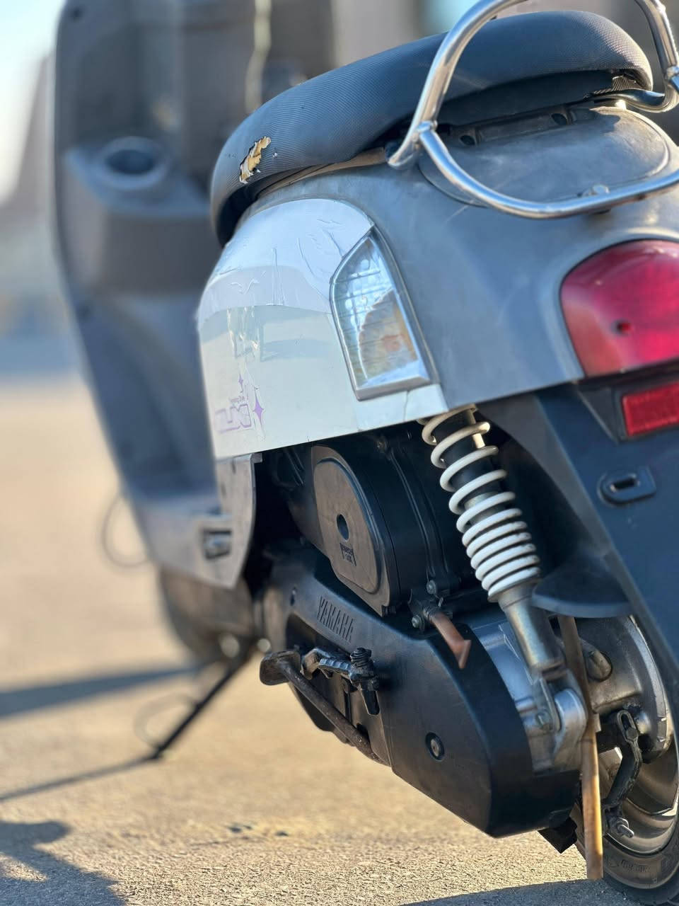 ماكس بوليسي للبيع بشهر 8 طالعه من زيتون ختم واحد وصلها موجود حليبي وداخل رصاصي مميز تواصل *********** واتس وااذا مراوس بدراجه حاويه ونضيفه حسب الرغبه
