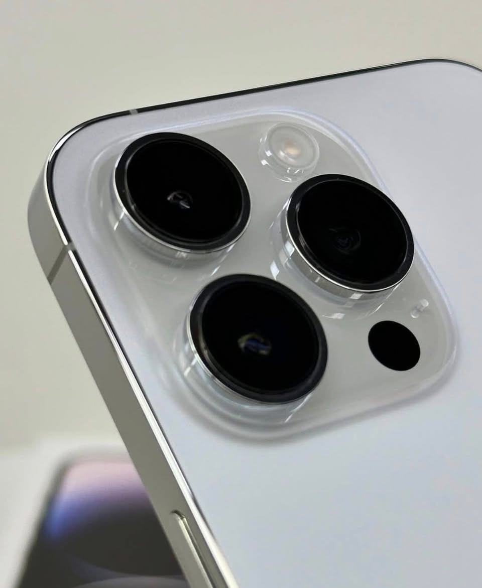 iPhone 14 Pro Max
 ذاكره 256
جهاز  مكفول 
نضيف جداً مكفول من زلغ
  نسبه البطارية 86 ‎%‎ صرف ممتاز
السعر 880 الف … 
📍العنوان بغداد بسمايه  ،،


**إذا كنت صاحب هذا الإعلان وتريد حذفه لأي سبب، رجاءا أرسل رسالة إلى الدعم الفني**