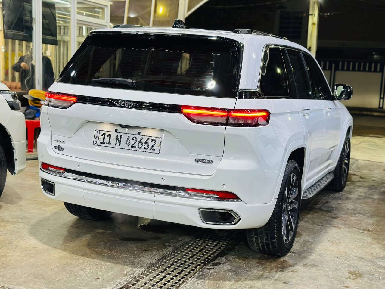 السلام عليكم جيب اوفر لاند 2023 5 راكب خليجي بدون صبغ فول جكات بانوراما جنطه كهرباء 4 كامرات كراسي مساج 3شاشات داتا شو داخل احمر جلد بردات خلفيه فول معروفه مواصفات الاوفر لاند بيهه بارد شي بسيط الباب الخلفي الايمن السعر 440 وبيهه مجال بيع او مراوس مكاني بغداد للاستفسار *********** بغداد, العراق
