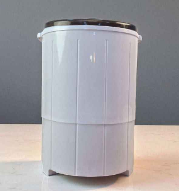 غسالة ملابس حوض واحد 
سعة الغسيل 4٠5 كغ 

السعر 50 الف بغداد, العراق


**إذا كنت صاحب هذا الإعلان وتريد حذفه لأي سبب، رجاءا أرسل رسالة إلى الدعم الفني**