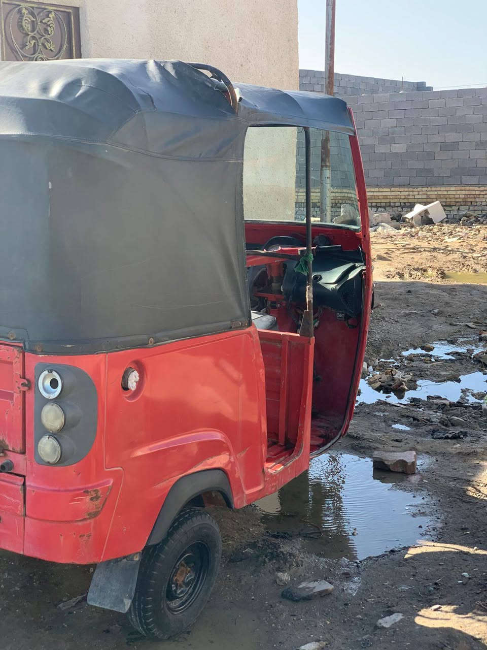 السلام عليكم تكتك للبيع بدون اوراق مابيه مكينه اتكفل من السرقه مدينه الصدر سعر 300
***********
