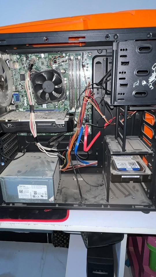 السلام عليكم شباب عندي pc للبيع مواصفاتها
كارت شاشة 1050ti
core i5-3570 معالج
8GB رام
هارد SSD 128 للنظام
هارد 1 تيرا للالعاب والتحميل)
hp elitedisplay e231 شاشة
وماوس وكيبورد ريد دراجون ودبل سماعات هافيت امانة اللّٰه pc حلوه ومرتبه سبب البيع مافارغ ابد ومامحتاجها حاليا بيها كم شغلة منذ usb واحد او ثنين واكفات وهيج قيم بل يرضي رب العالمين لان ماعرف اسعارهن امانة


**إذا كنت صاحب هذا الإعلان وتريد حذفه لأي سبب، رجاءا أرسل رسالة إلى الدعم الفني**