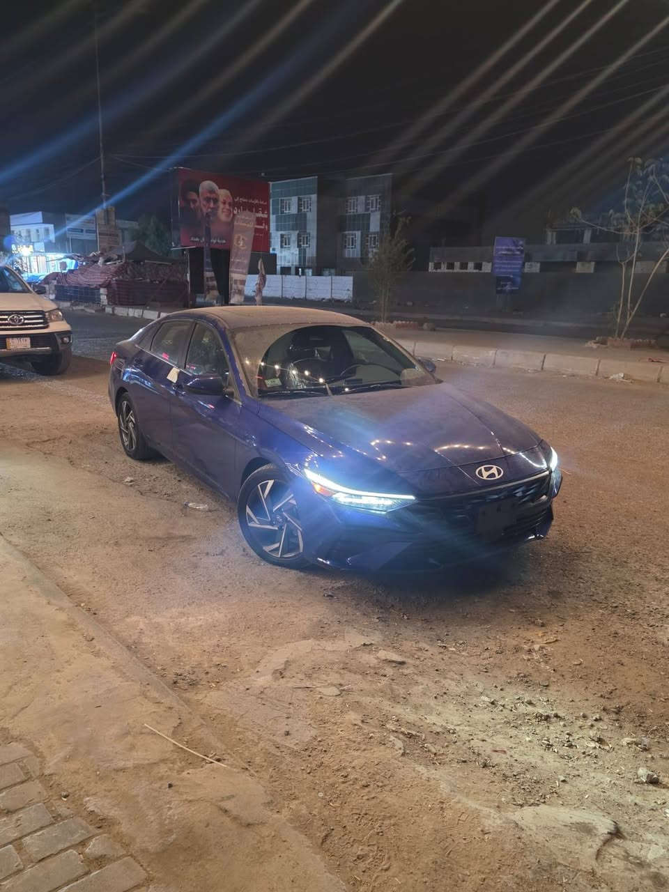 السلام عليكم للبيع هونداي النترا 2025 كلين فقط بارد بل جاملغ الامامي الايمن كد شبر ماشية 16 الف فول مواصفات فتحة بصمة  رقم بغداد معوقين اسويلك وكالة عامة السعر 170 وبيهة مجال  عنوان بغداد 
هاتف ***********
