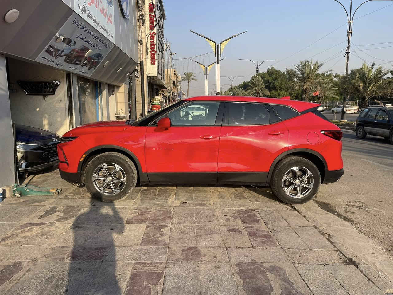 السلام عليكم بلايزر موديل 24 LT مكينه 4 سلندر تيربو
السياره جاهزه حادثها طخطخات ومصبوغ بيها 4 قطع
السعر 150 بدون رقم 
*********** حيدر
