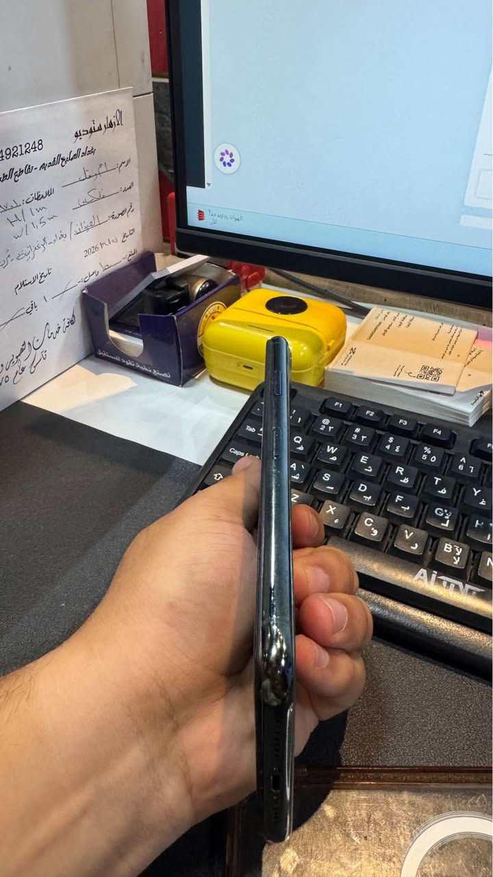 :

📱 للبيع iPhone 11 Pro Max

✅ سعة: 256GB
✅ الجهاز شغال بكفاءة وما عليه أي مشاكل بالاستخدام 
✅ جميع الكاميرات تعمل والفيس ايدي شغال 
✅ نسخة عالمية
⚠️ ملاحظة: الزجاج الخلفي مكسور كما موضح بالصور، ولا يؤثر على عمل الجهاز.
مبدل بطاريه وشاشه 

💰 السعر: 245,000 دينار قابل للتفاوض بالحد المعقول

📞 ***********

📍 العنوان: بغداد – سبع أبكار

للاستفسار أو الحجز يرجى الاتصال أو المراسلة بغداد, العراق
