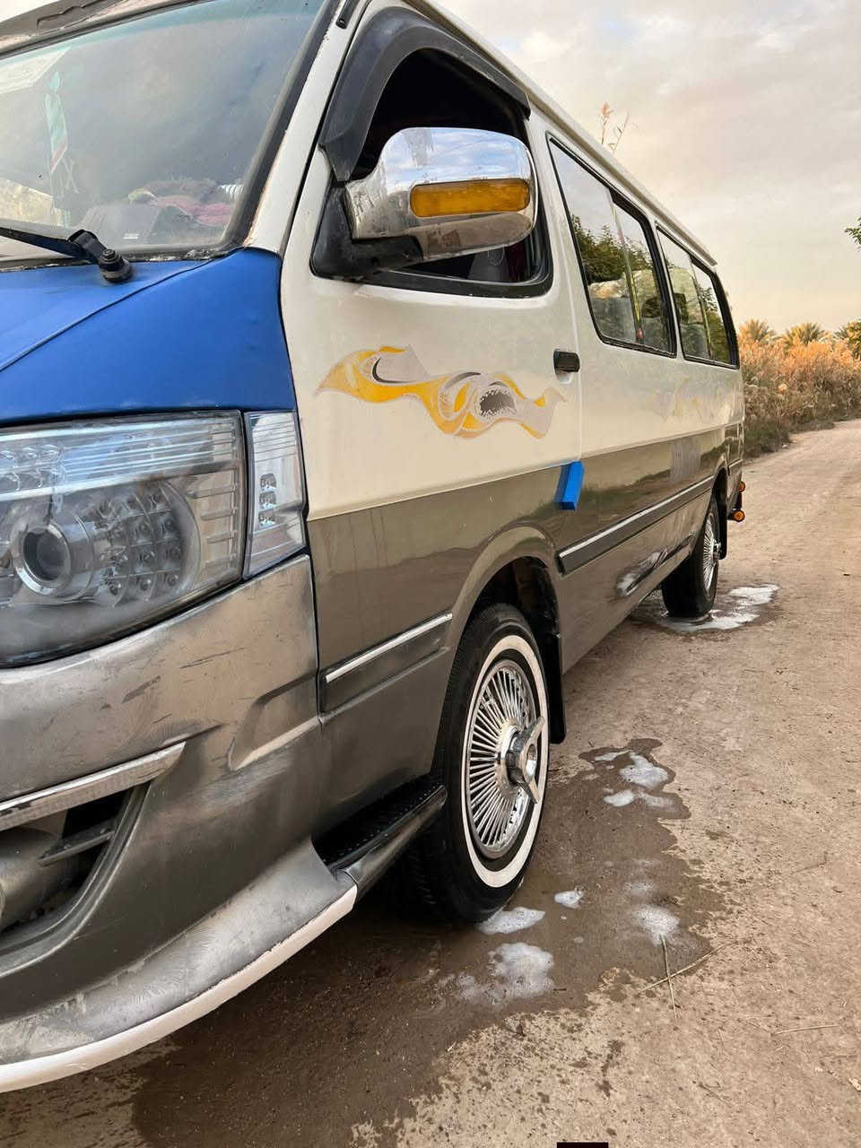 فوتو الوان موديل 12 بلاديه
سياره جاهزه من كلشي مكينه كير اكسل جدد 
رقم انكليزي بسمي تحويل ثاني يوم رقم شاصي 
تكمه بيها صبغ بس بكان لواقيه فقط لباقي مكفول 
***********.              السعر 72 بيها مجال قليل
