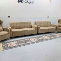 تخم ٨ مقاعد تسكام قوي ونضيف مابي اضرار بسعر مناسب العنوان بغداد 077671...