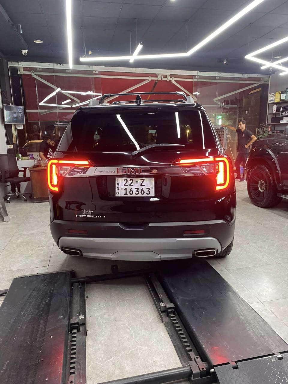 Gmc acadia 2023 
سيارة بدون صبغ 
 فقط شبر تعديل بارد 
محرك 20 توربو
داخد لونين 
23 الف ماشي 
مواصفات خاص 
السعر 265$
***********
اربيل
