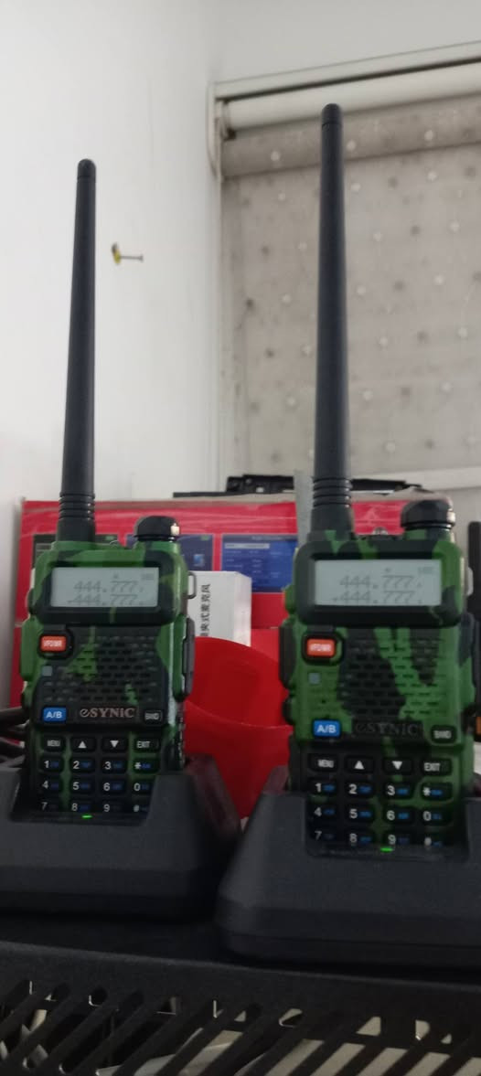 اجهزه لاسلكيه حديثه
اصفر شحن تايبسي زاد قاعده
اخضر شحن حديث قاعدةusb
***********
