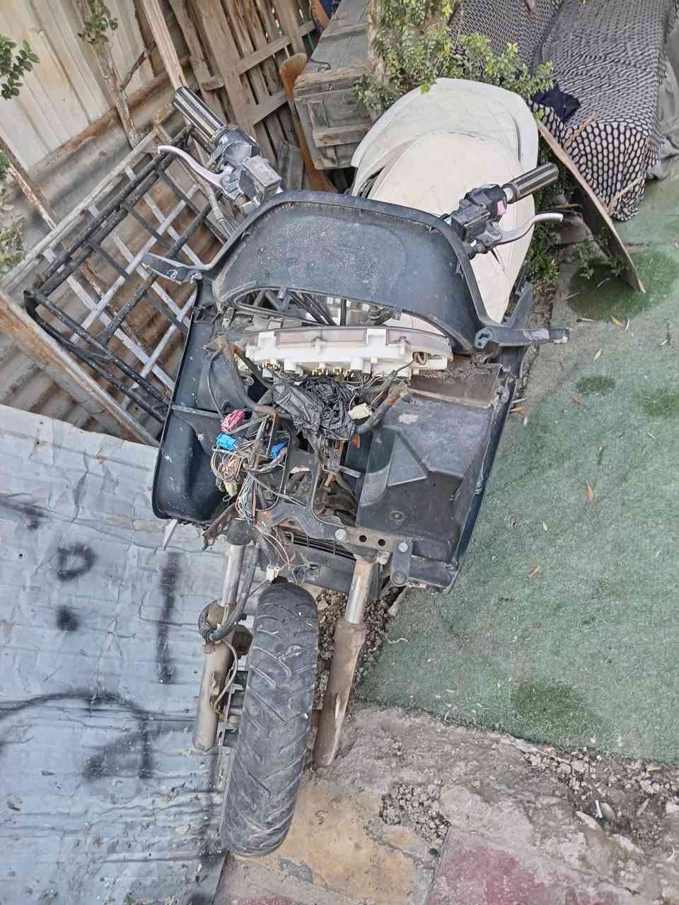 سلام عليكم ورحمة مرختص صاحب الكروب عندي دراجتين فورزه مكينه شغاله بيه نواقص وبيكم هماتين دراجه شغاله 60 بيه طبك بضفيره وتشغل وتطفه بيه نواقص خفيفه مكاني بغداد حريه مستعجل كلش على بيعتهن محتاج السعر الي يرضي الله قيم وخذ متواجد وتساب وفيس ورصيد ***********
الي ميشتري لااا تعبني ربي يحفضكم
