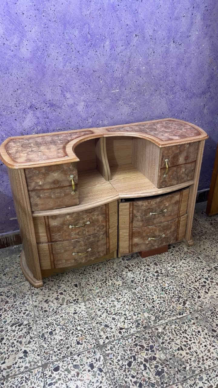 غرفه نوم مع سرير نفر مع دواشك لوجه الله بشرط الفتح والنقل ع صاحب النصيب العنوان بغداد حي الاعلام شارع المستوصف


**إذا كنت صاحب هذا الإعلان وتريد حذفه لأي سبب، رجاءا أرسل رسالة إلى الدعم الفني**