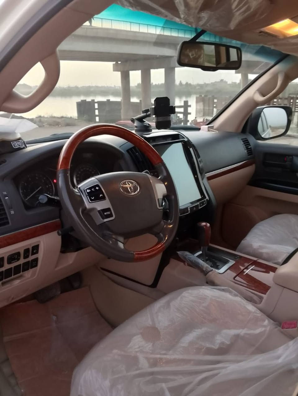 السلام عليكم جكساره مديل ١٣رقم بغداد بسمي فول مواصفات ٨استندر تشغيل عن بعد منظومه زنون السياره جديده السعر ٣٧٥
الاستفسار***********
***********
