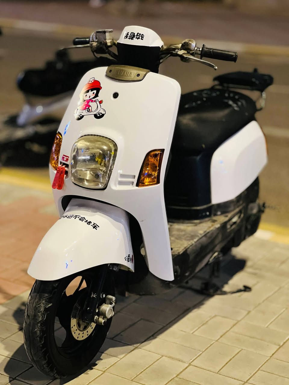 ماكس بوليس رمبة ما مفتوحه كلها بلادية وما بيها نقص ممخلي عليها سبانه كفراتها البلادية موجوات بس هذني للجمالية  ب٨٠٠ وبيها مجال
***********
