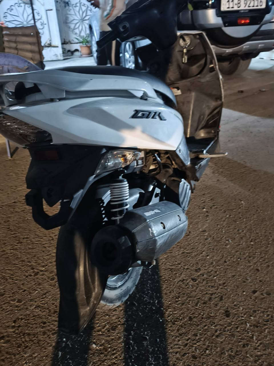 سلام عليكم دراجه جي تي ار للبيع سعر 900قفل تجي بعينك وتشوف الدراجه عالميه مشيهة شلعتهة الدراجه كلهة بلادي نكره سلف بكل وقت المكان بغداد الشعب ***********
