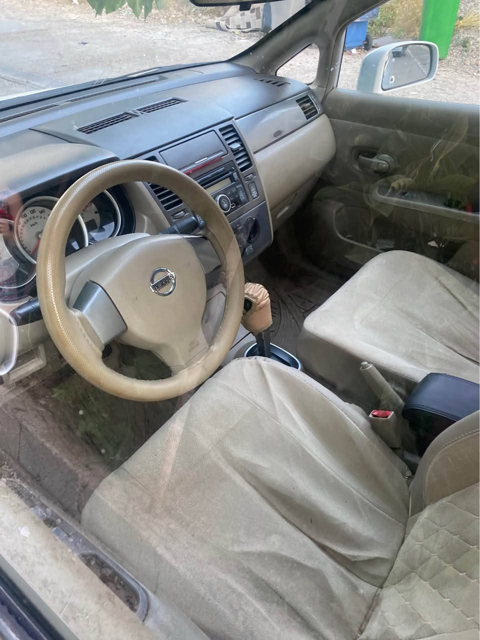نیسان تیدە ٢٠٠٩  ناوزەرد گێڕ تۆماتیک چوار جام کارەبایی گێڕمەکەینە بەشەرت  تەبرید لەگەڵ سلف ئیش دەکات سیارەیەکی توندو تۆڵە یەک دینار مەسرەفی تیا نیە پێش و پشتی  کەپسە  تەنها تەزرەی هەیە تەزرەی رواندز
***********
***********
واتساپ لەسەر کۆڕەکە سوران, أربيل
