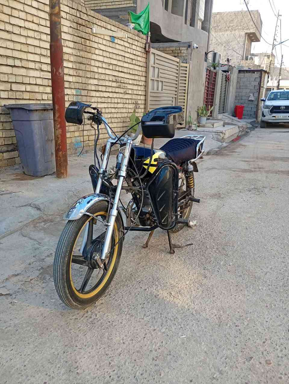 دراجه 5كير سافان تحوير محرك دايوان تايرات و وياله دايوان كلشي بيه دايوان ما عدى الشاصي الدراجه بدون اوراق اسويلك مكاتبه واتكفلك قانون وعشاير سلف شغال فقط السعر 400وبيه مجال قليل مكاني بغداد الزعفرانيه ***********
