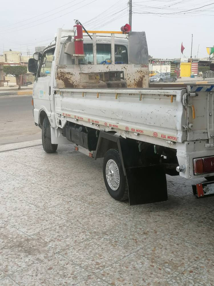 السلام عليكم بيع كيا حمل موديل 94  جيم مكينه اكسنت خيرا من الله المكان بغداد السعر 50 بها مجال/*********** بغداد, العراق
