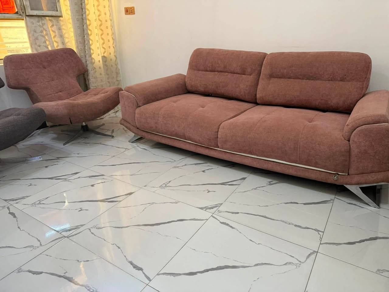 نص تخم كراسي دوار سرير طبي ٣٠٠ الف خاص


**إذا كنت صاحب هذا الإعلان وتريد حذفه لأي سبب، رجاءا أرسل رسالة إلى الدعم الفني**