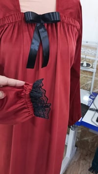 متوفر جمله بست الوان خياط درجه اولى وقماش جلد الأرنب لطلب الاتصال ٠٧٧٢...