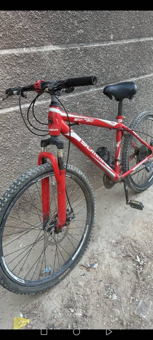 للبيع بايسكل جبلي حجم 26 ب70بي مجال البياع تقاطع درويش


**إذا كنت صاحب هذا الإعلان وتريد حذفه لأي سبب، رجاءا أرسل رسالة إلى الدعم الفني**