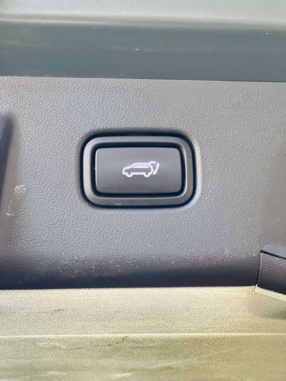 توسان 2022 امريكي لون زيتوني مميز رقم بغداد الانكليزي ماشيه ٢٧ ألف السيارة ضررها بنيد فقط وباقي السيارة كفاله من الفتح والصبغ والتبديل فقط بنيد صبغ بدون دواخل
علما السيارة اعلى فئة بالمواصفات بعدها السيارة على وضع البلاد سبير الشركه منازل 

1️⃣ بصمه

2️⃣فتحه سلايد روف 

3️⃣شاشه كبيره 

4️⃣تشغيل عن بعد

5️⃣كشنات جلد +كشنات كهرباء

6️⃣جنطه كهرباء 

7️⃣رادار امامي وخلفي وجانبي 

8️⃣اشاير بل مري 

9️⃣سايد بريك بصمه

🔟لد نهاري ليلي +اشاره ترحيب عند الاقتراب 

1️⃣1️⃣ ويل كب كروم حجم 19 

1️⃣2️⃣ شاشه تدعم الكار بلي

1️⃣3️⃣ بكلايت لد

1️⃣4️⃣ تحكم إستيرن + قياده ذاتيه 

1️⃣5️⃣ ثلاث وضعيات قياده 

1️⃣6️⃣ كشنات تدفئه

1️⃣7️⃣ فور ويل
السيارة معروضه ١٧٧$وبيها مجال بسيط والشراي يتصل وعيوني اله
***********
