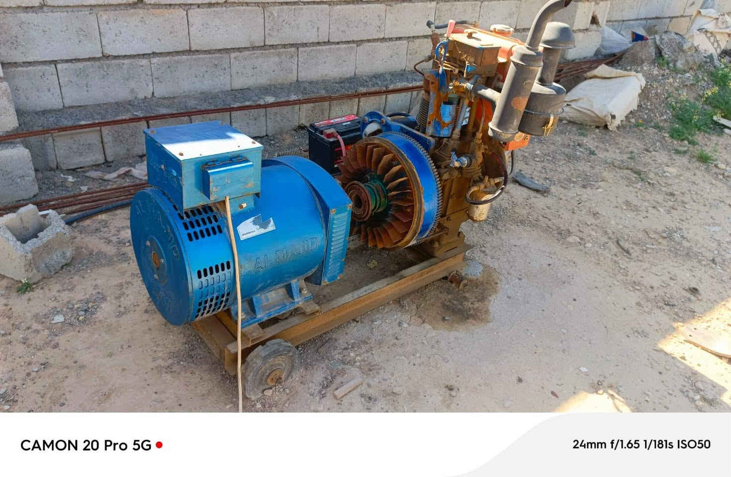 السلام عليكم
ملاحظة 

مكلف بل نشر

مولد 10kw للبيع 

العنوان ديالى 

اي استفسار هاتف صاحب المولد

***********
