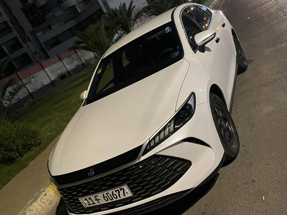 السلام عليكم شباب
BYD كن بلاص
زيرو على كد الترقيم 
داخل زيتوني كفالة عامة 
كاملة كل ملحقاتها 
نضام كهربائي و نضام محرك + هايبرد اقتصادي 
سعر 19,400 وبيها مجال بسيط
 مكاني بغداد حي القاهرة للاستفسار ***********
