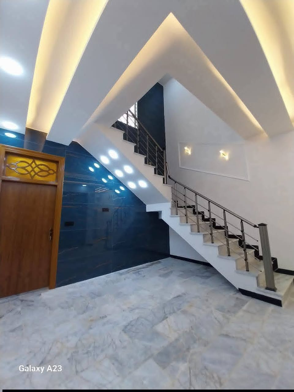 بيت للبيع مساحه 100 متر
طابو صرف حي ميسان قطاع 73 بداية حي ميسان 

خلف سايدين الشريط 

طابق ونص جديد صب كونكريت وطابوك نهروان 

الطابق الاول غرفه وصاله ومطبخ وستقبال 

وصحيات داخليه وخارجيه ومكشوفة

الطابق الثاني غرفة وصاله وصحيات 

السعر 175 مليون 

استفسار اومراجعة مكتب أبو علي الخالدي 

عنوان المكتب حي ميسان شارع كيات قرب تقاطع بوريات 

او الاتصال على الرقم ***********

او الاتصال على الرقم ‏‪***********‬‏

ادخل على الرابط التالي واطلع على عروض حي ميسان

https://www.facebook.com/groups/392370572858358/?ref=share_group_link
