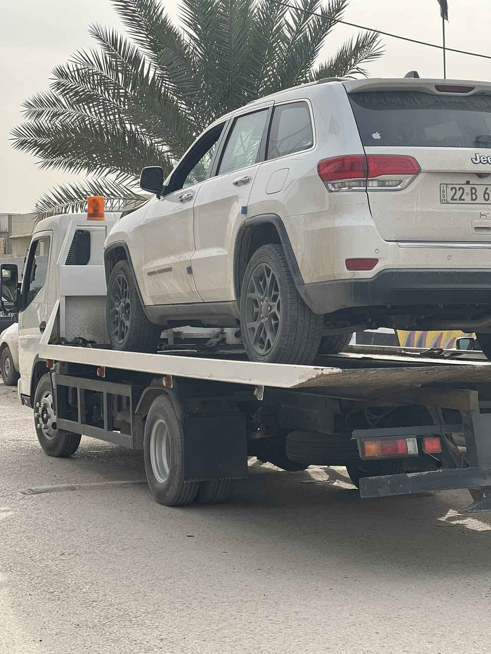 كرين صطحي لنقل كافة أنواع السيارات في بابل وجميع المحافظات خدمه 24 ساعه ***********و***********
