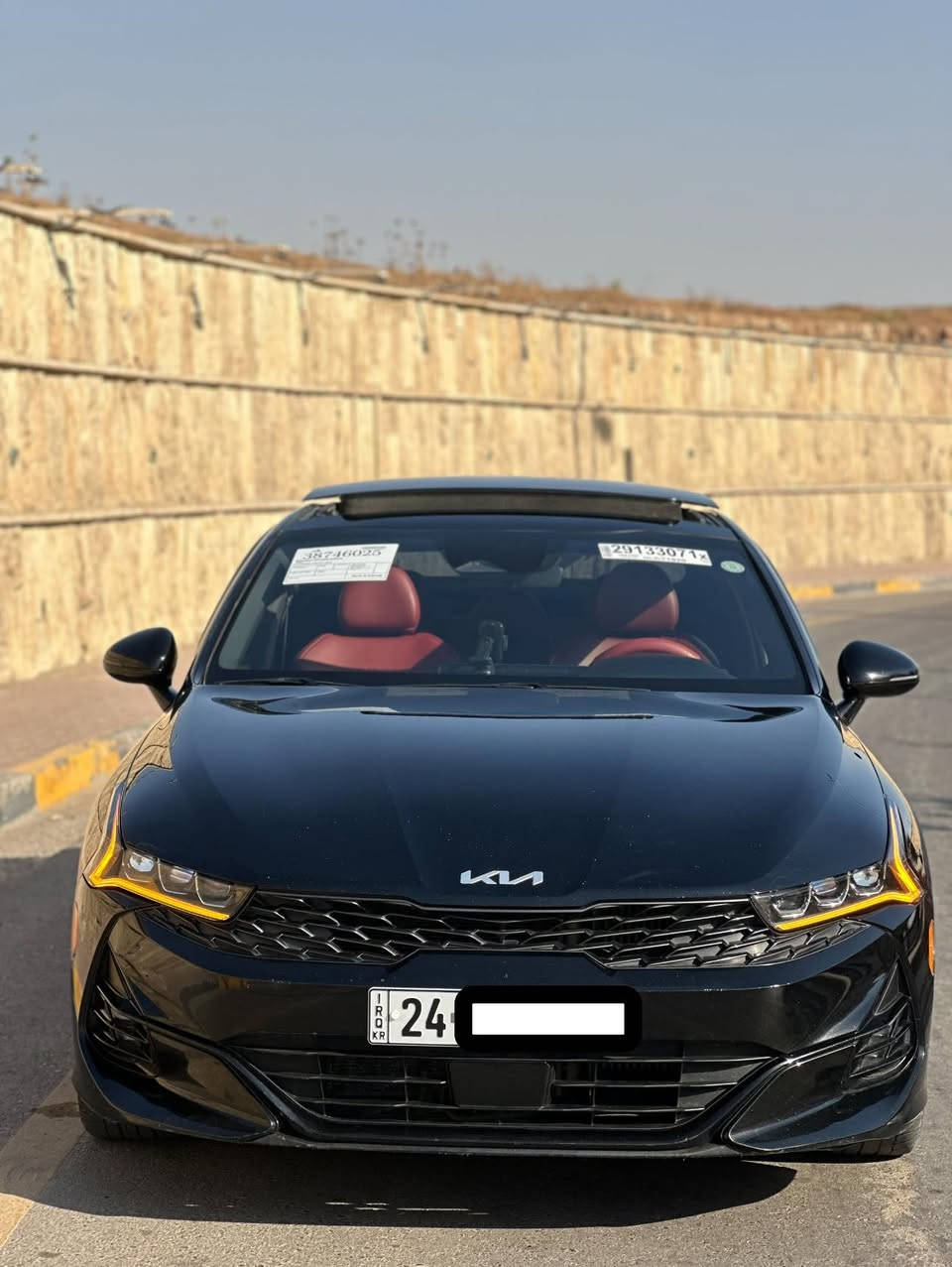 السلام عليكم
كي فايف جيتي لاين
وارد أمريكي
موديل ٢٣
مرقم دهوك 
شرط التحويل 
سنويه جديد 
هزه جديد
ماشيه ٨٠ الف ميل 
.
الضرر 
ابيعها صفحه صبغ جهة السايق 
بجم امامي كبس بجم خلفي كبس 
 بدون شواصي  شرط الفحص
. 
المواصفات 
بانوراما 
داخل احمر 
شاشه كبيره 
اشاير بل مري
رادار جانبي 
لايتات لد
هاند بريك بصمه
ثلاثه أنظمة قياده 
تحديد مسار 
كروز سرعه 
وبقيه المواصفات المعروفه 
 .
العنوان الموصل حي نركال 
لمعرفه السعر الاتصال على الرقم
***********
